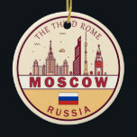 Moskau Russland Skyline Emblem Keramik Ornament<br><div class="desc">Moskaus minimalistisches,  farbenfrohes Kunstdesign mit Denkmälern und Sehenswürdigkeiten der russischen Stadt.</div>
