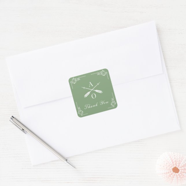 Moss Green Monogram und Arrows Wedding Vielen Dank Quadratischer Aufkleber (Umschlag)