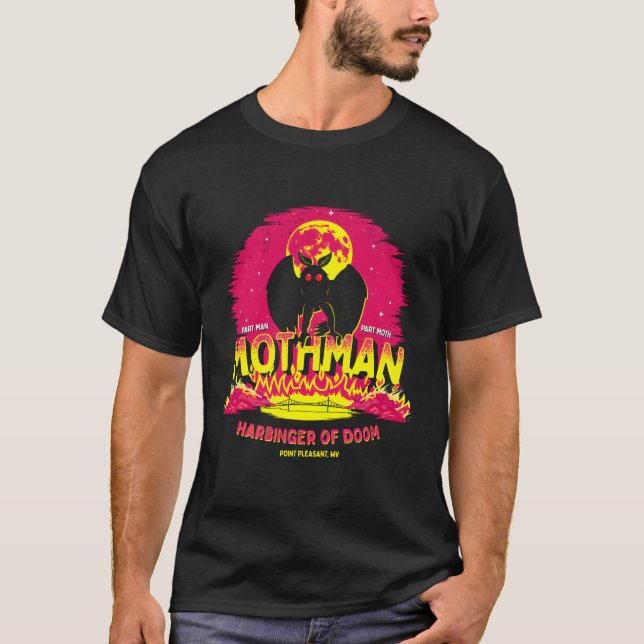 Moth Harbinger of Doom Cryptid Creature T-Shirt (Vorderseite)