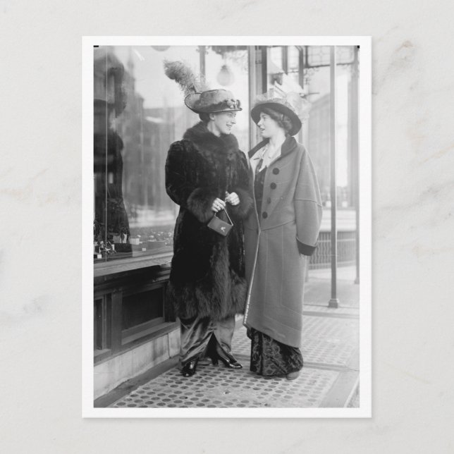 Mother and Daughter Shopping Postkarte (Vorderseite)