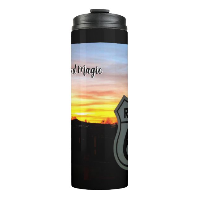 Mother Road Magic Thermosbecher (Vorderseite)