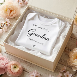 Mother’s Day Pregnancy Reveal Gift for Grandma Baby Strampler