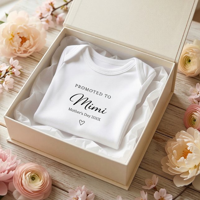 Mother’s Day Pregnancy Reveal Gift for Mimi  Baby Strampler (Mother’s Day Pregnancy Reveal Gift for Mimi Baby Bodysuit)