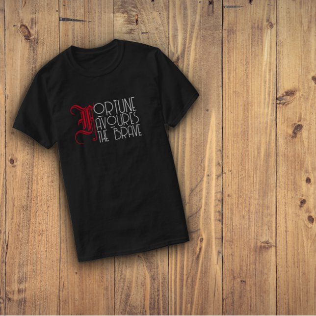 Motivationskursvermögen begünstigt die Tapferkeit T-Shirt (Von Creator hochgeladen)