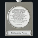 Motivierend Anführungsbotschaft für Gebet Banner-Ornament Silber<br><div class="desc">Personalisiertes Gebet Song Zitat-Satz oder Text zweiseitig elegante Silver Plated Banner Ornament. Gut zu Weihnachten. Vollständig anpassbarer schwarzer Text auf beiden Seiten (zwei verschiedene Texte) und weißer schlichter Hintergrund. Sie können Ihre eigene Nachricht, Liebe Brief, inspirierendes, motivierend Zitat, Gedicht, etc schreiben, oder Sie können einfach verlassen The Serenity Gebet hat...</div>