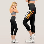 Motivierend Schwarz mit gelber Typografie Capri Leggings<br><div class="desc">Schwarze Capri Leggings mit motivierend Zitat "Mind over Meilen". Minimalistischer Druck in hellen Tönen in Weiß, Gelb und Orange auf schwarzem Hintergrund. Das Wort "laufen" (auf der Taille) ist ZURÜCK, Sie können den Schriftart und Farbe bearbeiten oder einfach durch einen Sport, einen Namen ersetzen, es ist Ihre Wahl! Ein tolles...</div>