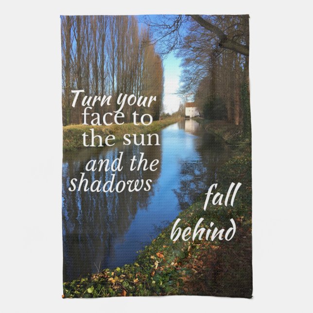 Motivierend Zitat: Schalten Sie Ihr Gesicht in die Geschirrtuch (Vertikal)