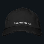 Motivierend Zitat Schwarz-weiß rustikal Vintag Bestickte Baseballkappe<br><div class="desc">Personalisiertes motivierend Zitat,  rustikale schwarz-weiß bestickte Baseballkappe. Niedliches Accessoire und Geburtstagsgeschenk Idee.</div>