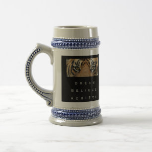 Motivierend Zitatstraum glauben erreichen Bierglas