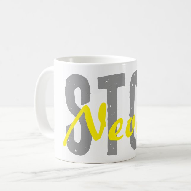 Motivierende Kaffeetasse mit einfachem Design (Vorderseite Links)