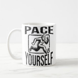Motivierender Bigfoot-Lauf - Halte dein Tempo Kaffeetasse
