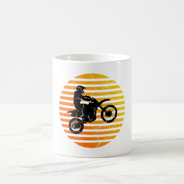 Motocross Dirt Bike Wandern bei Sonnenaufgang Kaffeetasse (Mittel)
