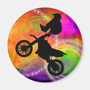 Motocross-Sprung in den Feuer-Kreisen Magnet