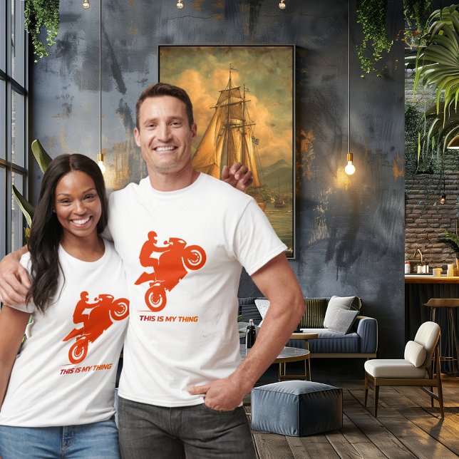 Motorcycle Stunt Silhouette Action Lifestyle T-Shirt (Von Creator hochgeladen)