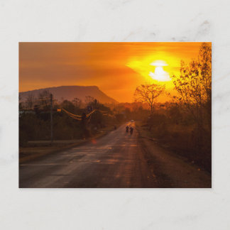 Motorrad bei Sonnenuntergang Postkarte