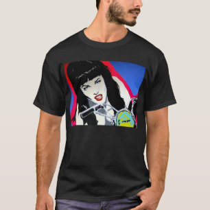 "Motorrad-Mädchen" auf einem Shirt