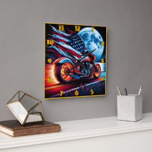 Motorrad unter Vollmond, amerikanische Flagge Quadratische Wanduhr