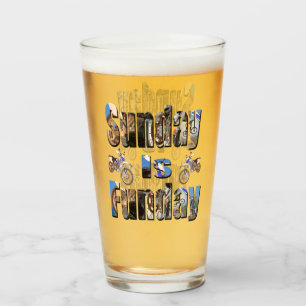 Motorräder Sonntag ist Fundament, Bier Glas