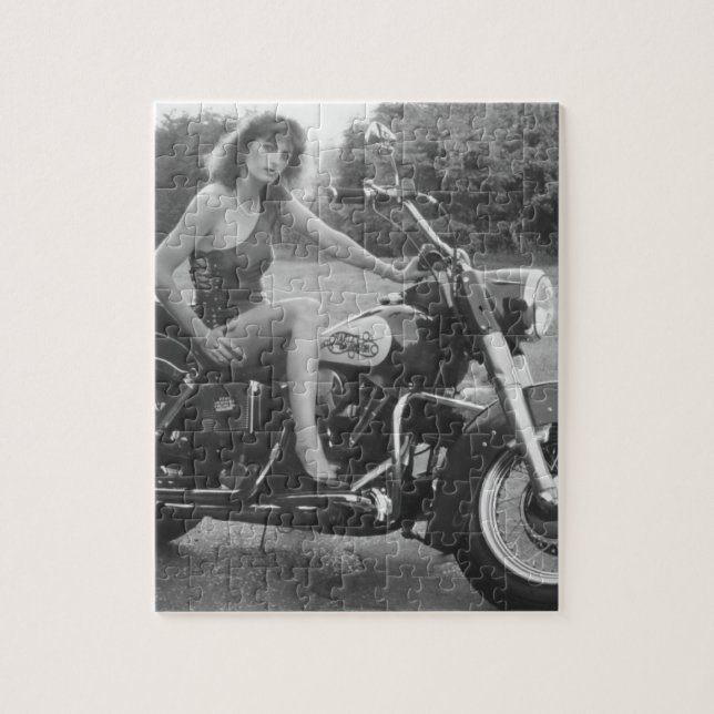 Motorradpinup-Mädchen Puzzle (Vertikal)