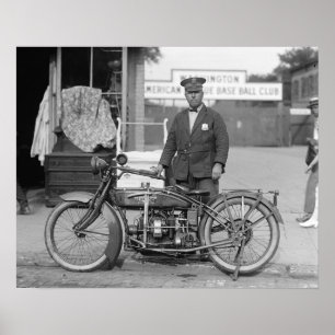 Motorradpolizist, 1922. Altes Foto Poster