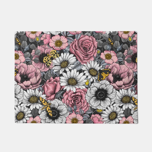 Motten auf der Blume mischen in Rosa und Grau Fußmatte (Vorderseite)