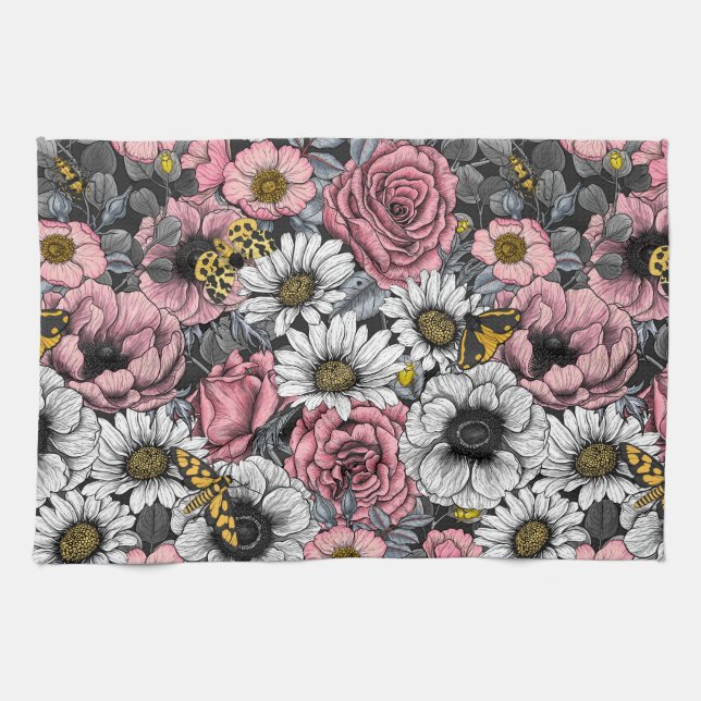 Motten auf der Blume mischen in Rosa und Grau Geschirrtuch (Horizontal)
