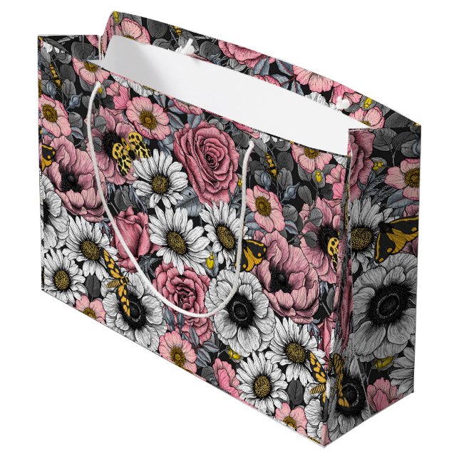 Motten auf der Blume mischen in Rosa und Grau Große Geschenktüte (Rückseite Schrägansicht)
