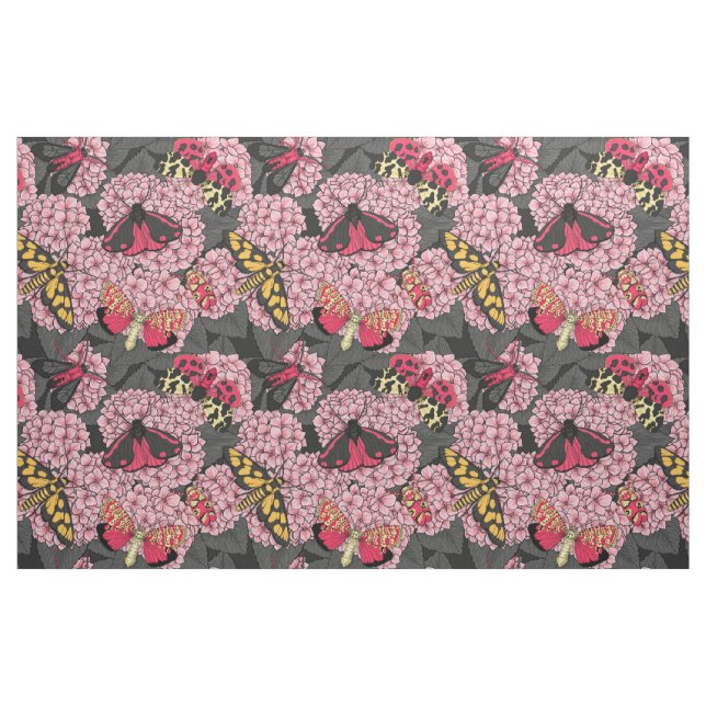 Motten auf rosa Hydrangea Stoff (Fat Quarter (45,7 x 55,9 cm))