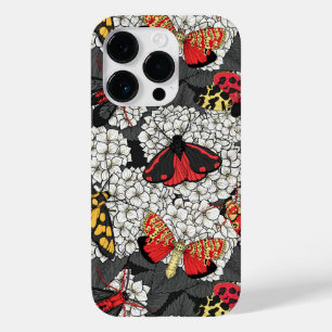 Motten auf weißem Hydrangea Case-Mate iPhone 14 Pro Hülle
