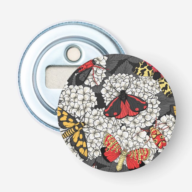 Motten auf weißem Hydrangea Flaschenöffner (Vorderseite)