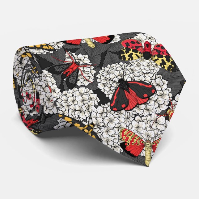 Motten auf weißem Hydrangea Krawatte (Gerollt)