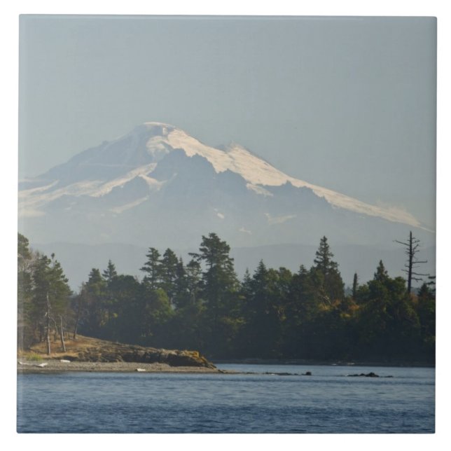 Mount Baker dominiert die Landschaft Fliese (Vorderseite)