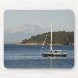 Mount Baker dominiert Landschaft Mousepad