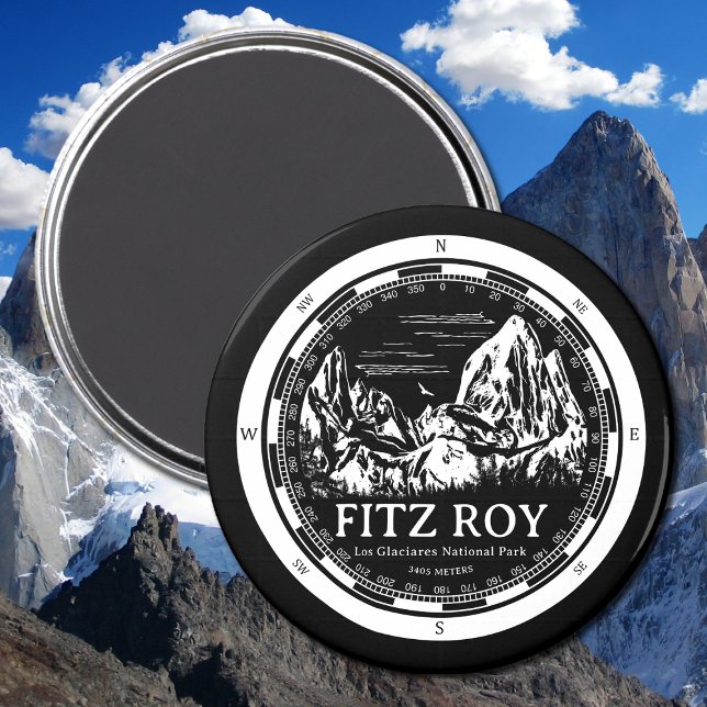 Mount Fitz Roy - Cerro Chaltén Südamerika Magnet (Mount Fitz Roy Magnet in Back with a white compass and mountain illustration)