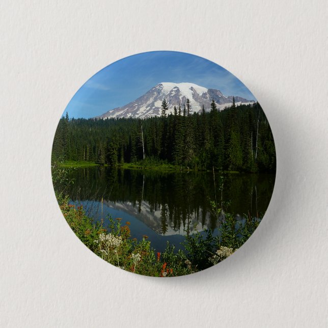 Mount Rainier Seereflektion mit Wildblumen Button (Vorderseite)