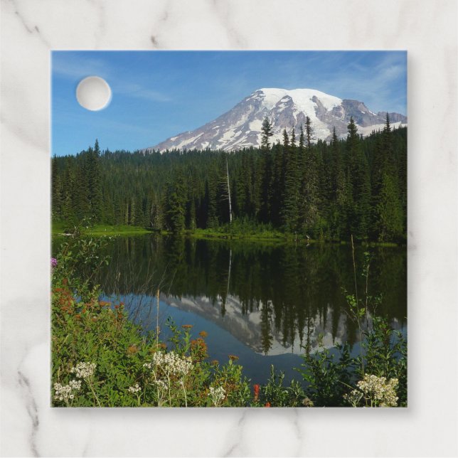 Mount Rainier Seereflektion mit Wildblumen Geschenkanhänger (Vorderseite)