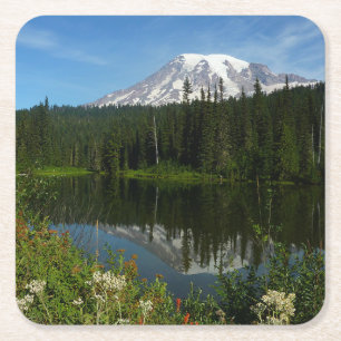 Mount Rainier Seereflektion mit Wildblumen Rechteckiger Pappuntersetzer