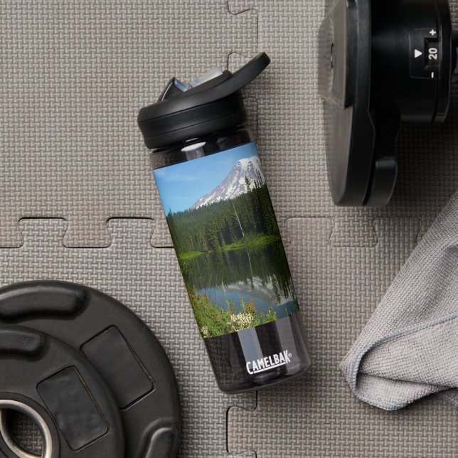 Mount Rainier Seereflektion mit Wildblumen Trinkflasche (Fitnessstudio)