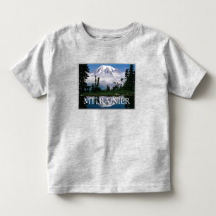 Mount Rainier Spiegelung in einem Bergteich Kleinkind T-shirt