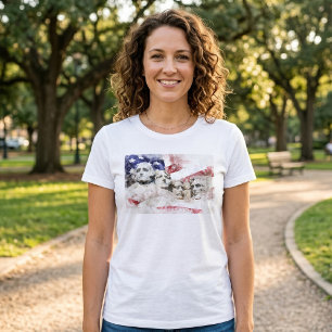 Mount Rushmore Aquarell mit amerikanischer Flagge T-Shirt