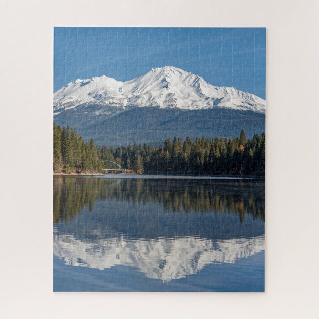 MOUNT SHASTA REFLEKTIERT PUZZLE (Vertikal)