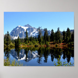 Mount Shuksan auf einem sonnigen Tagesposter Poster