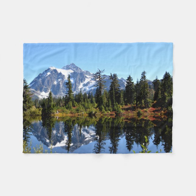 Mount Shuksan Fleece Blanket (Vorderseite (Horizontal))