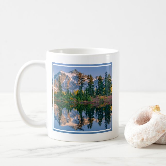 Mount Shuksan gespiegelt im Reflection Lake Kaffeetasse (Mit Donut)
