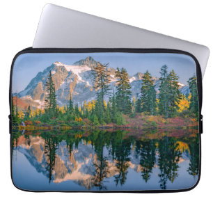 Mount Shuksan gespiegelt im Reflection Lake Laptopschutzhülle