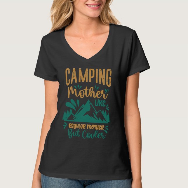 Mountain and Forest Scene Silhouette  28 T-Shirt (Vorderseite)