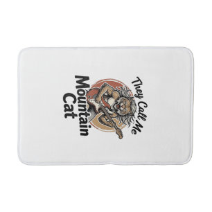 Mountain Cat Vintage Engraving Rock Grafik T-Shirt Badematte