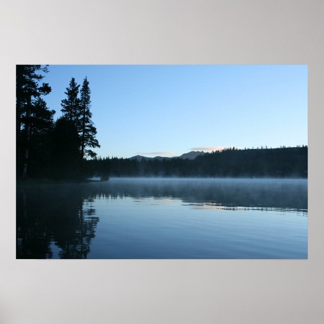 Mountain Lake, Dawn, Mist Poster (Vorne)