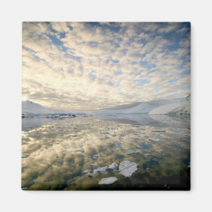 Mountain Ranges um Port Lockeroy mit Magnet
