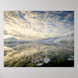 Mountain Ranges um Port Lockeroy mit Poster